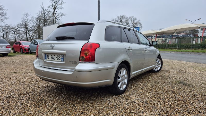 TOYOTA AVENSIS 2006