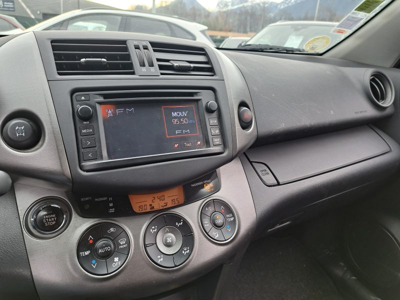 TOYOTA RAV4 2012