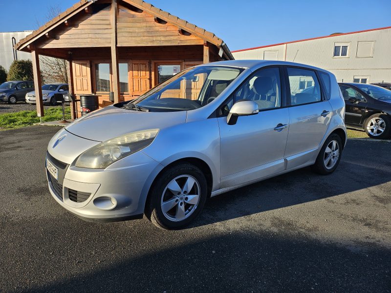 RENAULT MEGANE SCÉNIC III 1.5L DCi 110Ch  Carminat TomTom / Révisée/Garantie