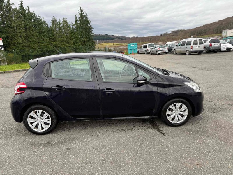 PEUGEOT 208 I 2014