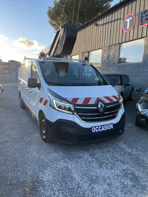 RENAULT TRAFIC III NACELLE  2.0DCI 145 16V Turbo 