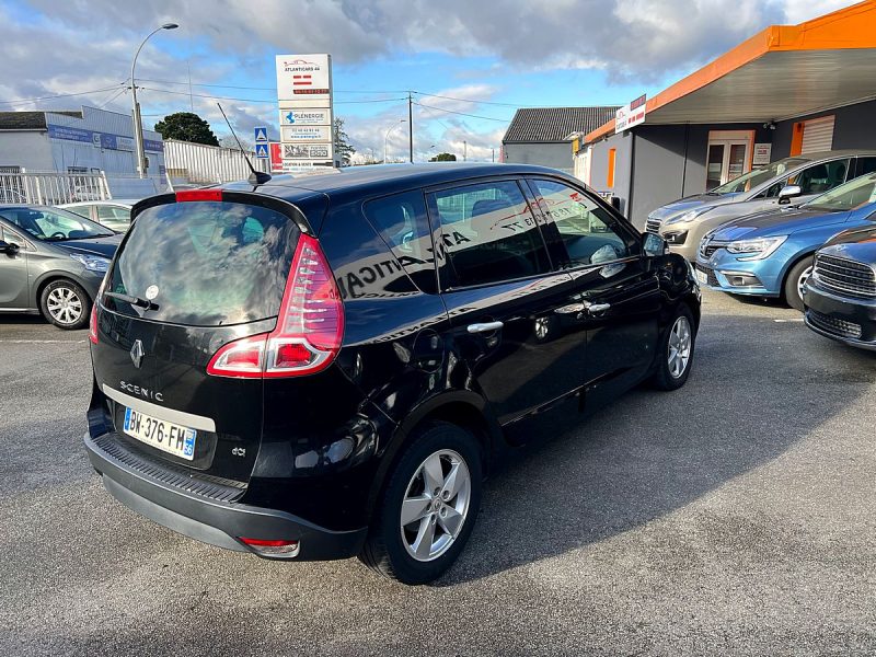 RENAULT SCENIC III 2011