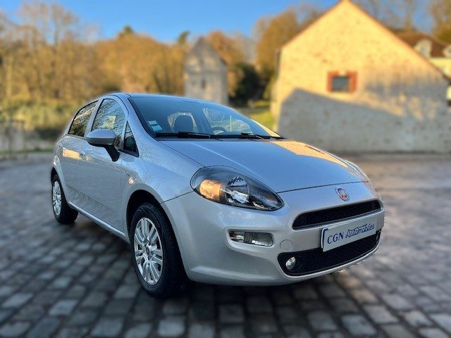 FIAT PUNTO 2016