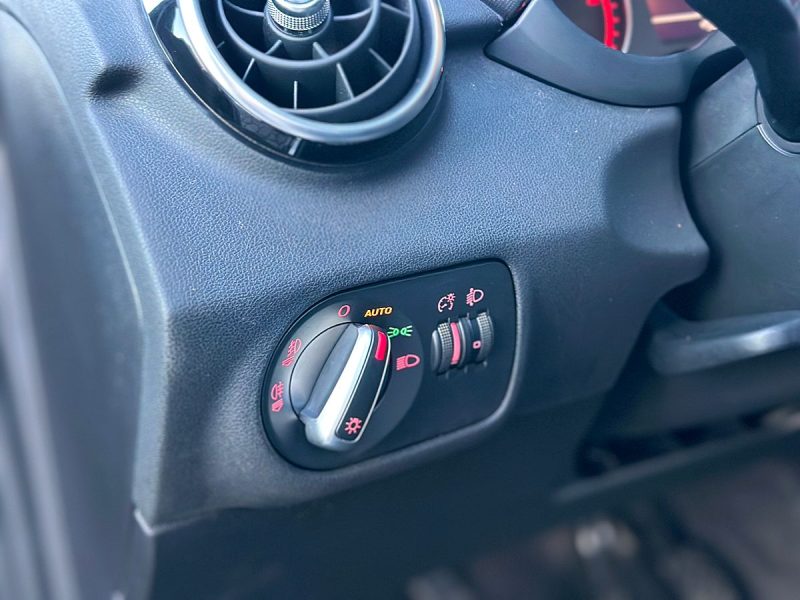 AUDI A1 2011