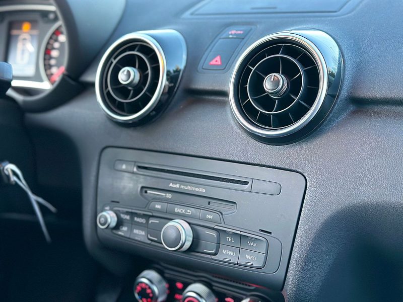 AUDI A1 2011