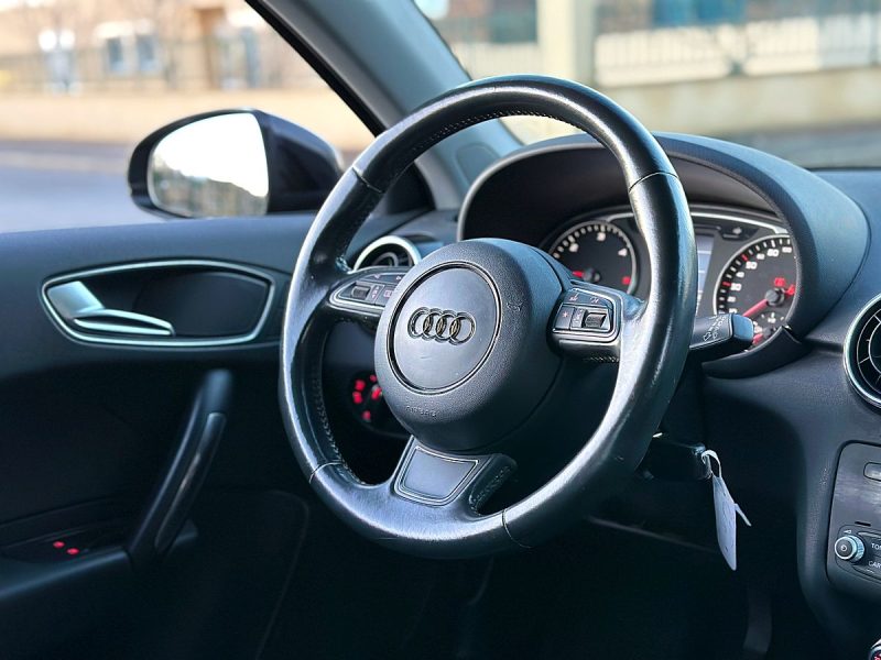 AUDI A1 2011