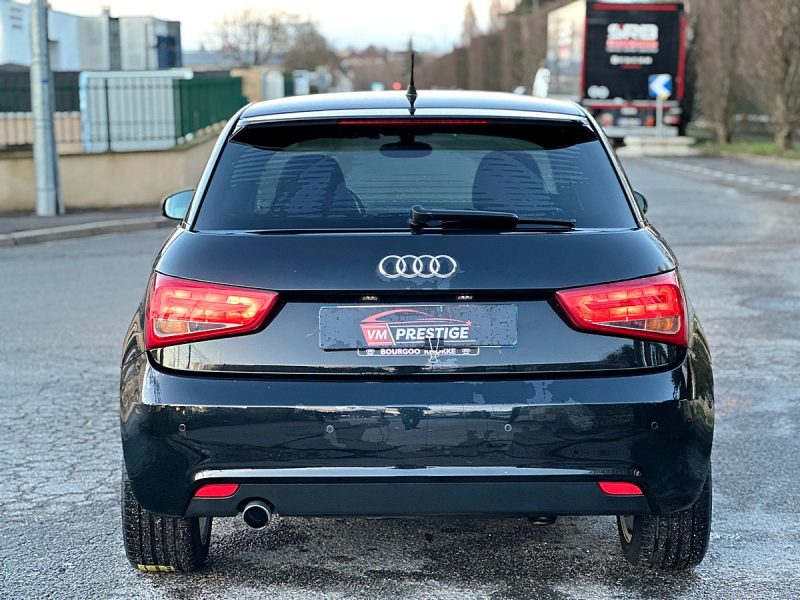 AUDI A1 2011