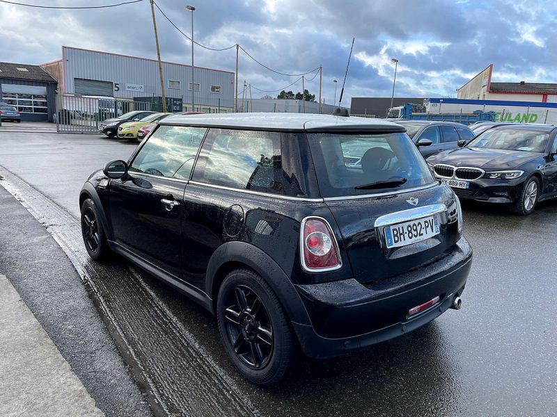 MINI MINI (R56) 2011