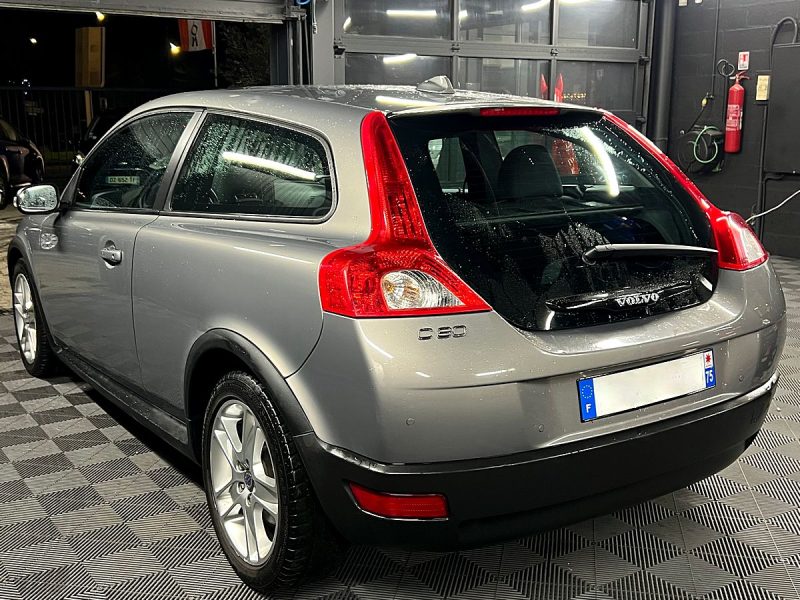 VOLVO C30 1.6 D 110 Cv 79 700 Kms ORIGINE FRANCE - GARANTIE 1 AN