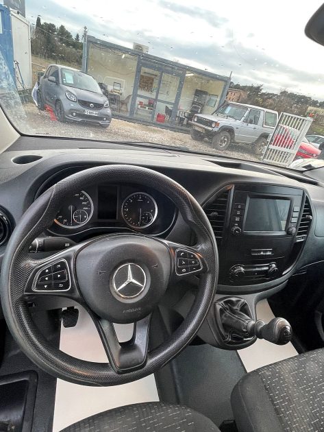 MERCEDES VITO 