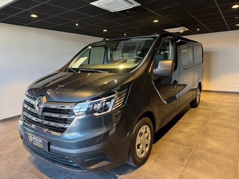 RENAULT TRAFIC 2021