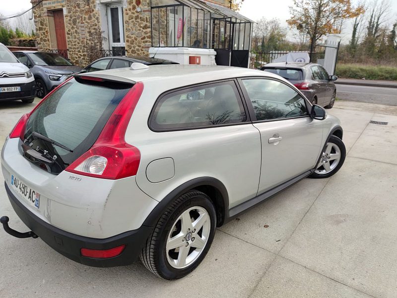 VOLVO C30 Premium Edition 2.0D 136