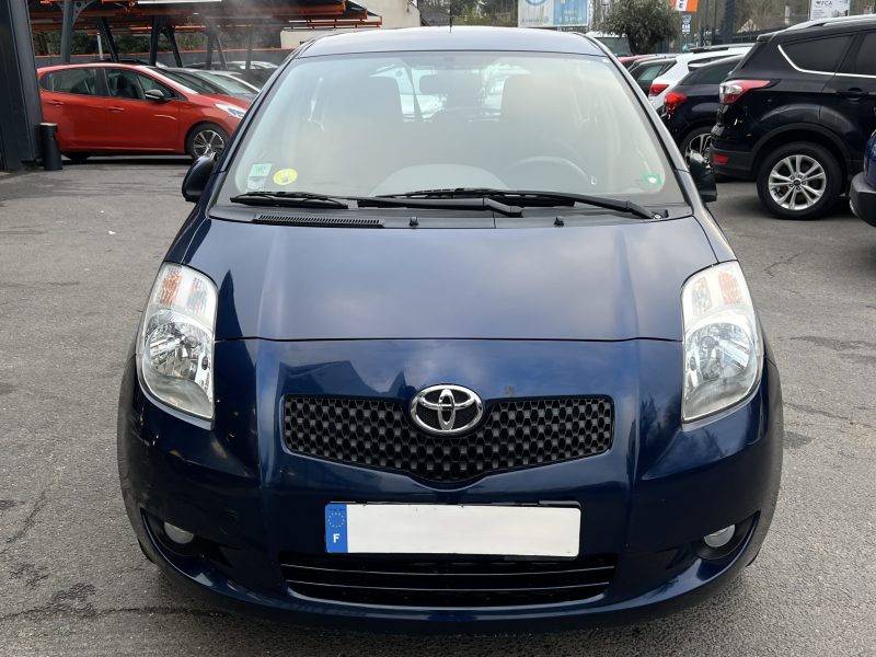 TOYOTA YARIS II 1.3 VVT-i 87 Cv PREMIERE MAIN / 5 PORTES CLIMATISATION BLUETOOTH - GARANTIE 1 AN