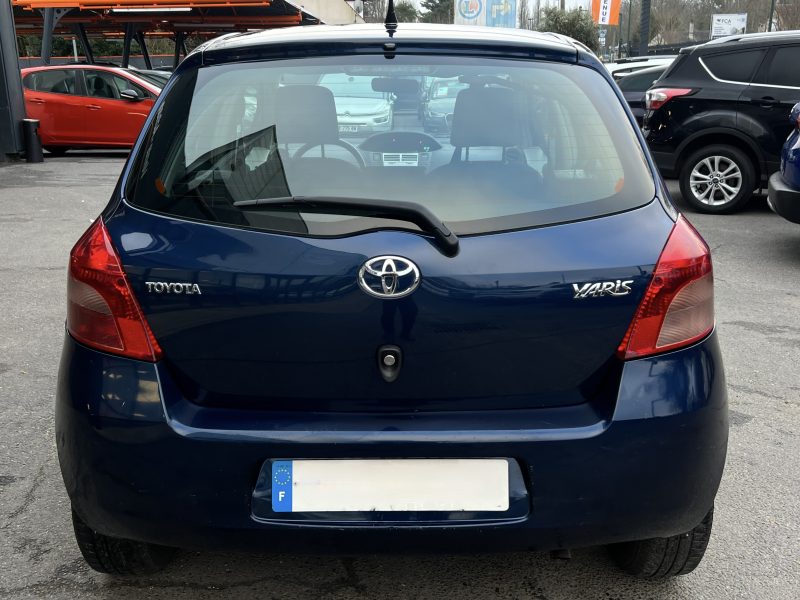 TOYOTA YARIS II 1.3 VVT-i 87 Cv PREMIERE MAIN / 5 PORTES CLIMATISATION BLUETOOTH - GARANTIE 1 AN