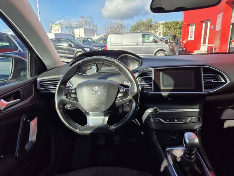 PEUGEOT 308 2016