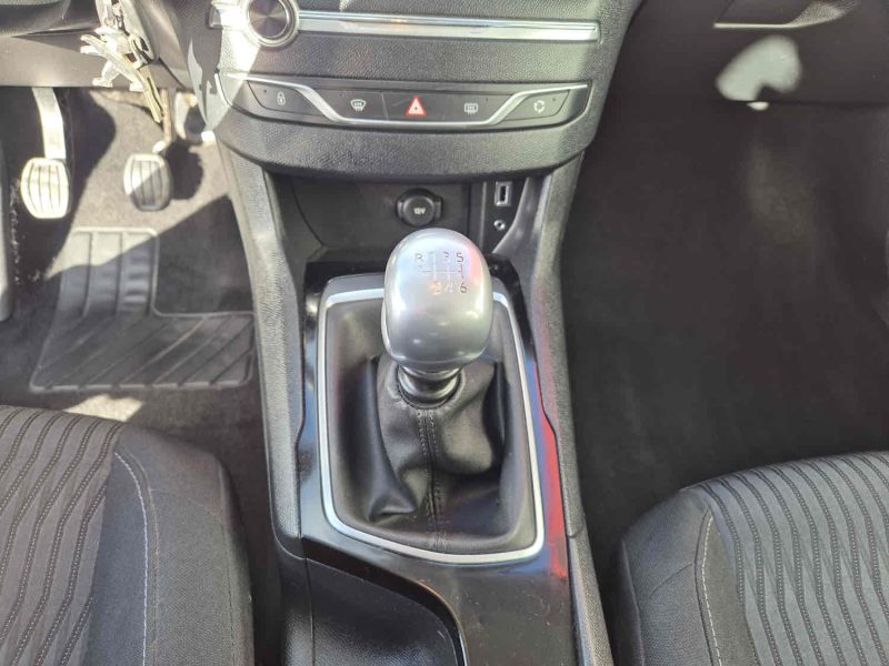 PEUGEOT 308 2016