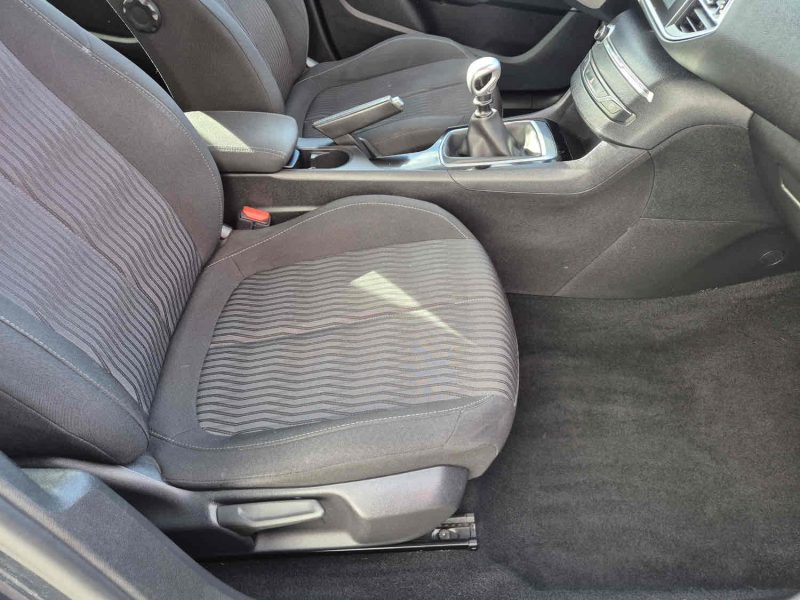 PEUGEOT 308 2016