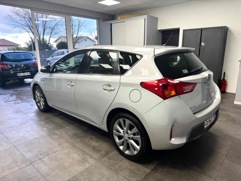 TOYOTA AURIS 2013