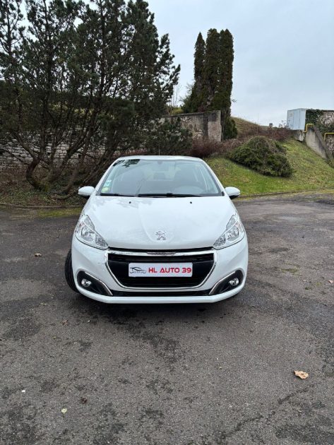 PEUGEOT 208 2019