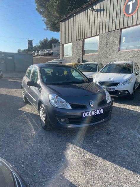 RENAULT CLIO III (BR0/1, CR0/1) 1.2 16V 75Ch