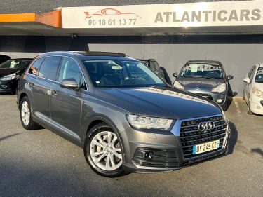 AUDI Q7 2015