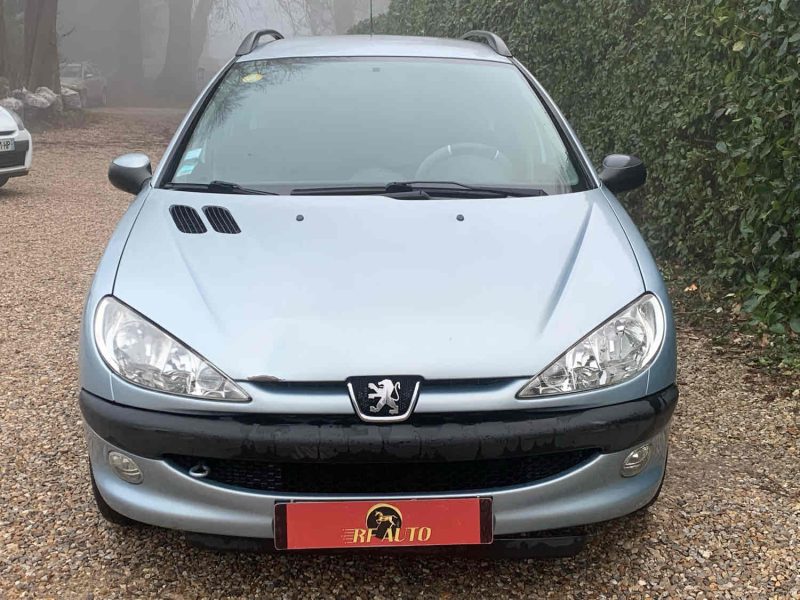 PEUGEOT 206 2004 1.4 (75Ch)