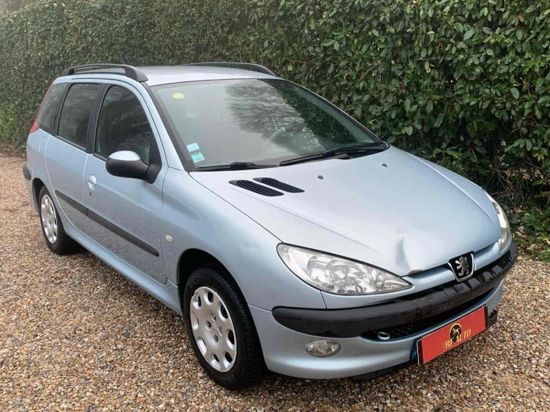 PEUGEOT 206 2004 1.4 (75Ch)