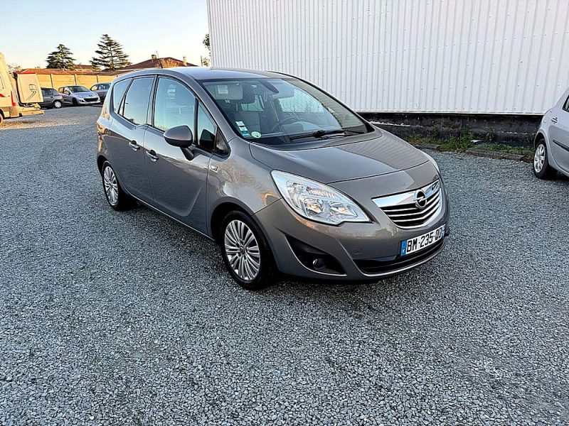 OPEL MERIVA 2011