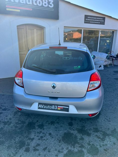 RENAULT  CLIO 2011 1.2 LEV 75 CV  Dynamique / Distribution Neuve / CT OK / Révisée 