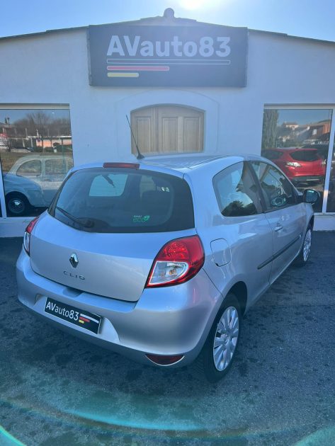 RENAULT  CLIO 2011 1.2 LEV 75 CV  Dynamique / Distribution Neuve / CT OK / Révisée 