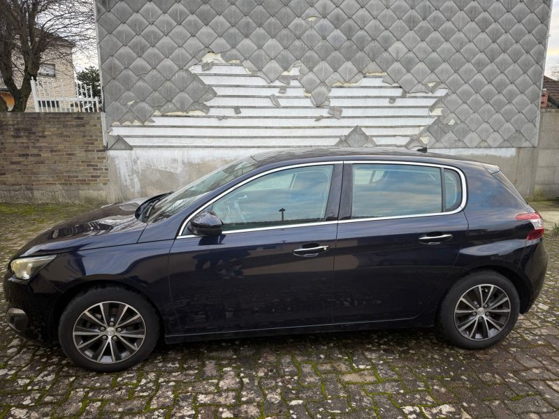 PEUGEOT 308 2015