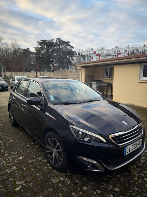 PEUGEOT 308 2015