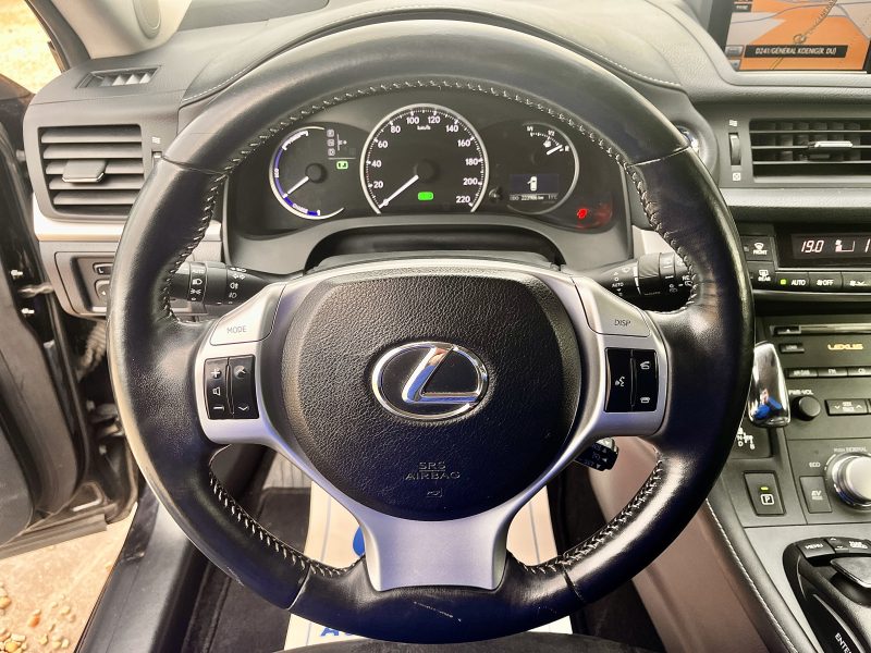 LEXUS CT200H 136ch Sensation Gps 03/2011