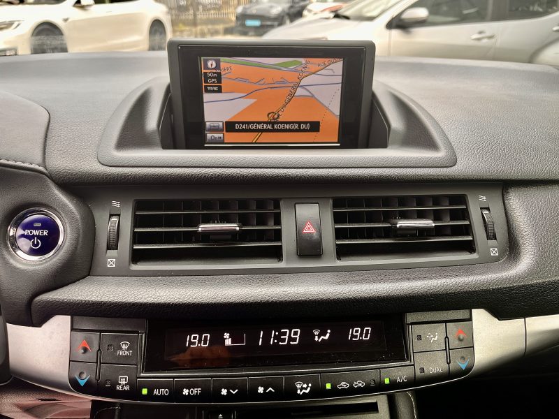 LEXUS CT200H 136ch Sensation Gps 03/2011