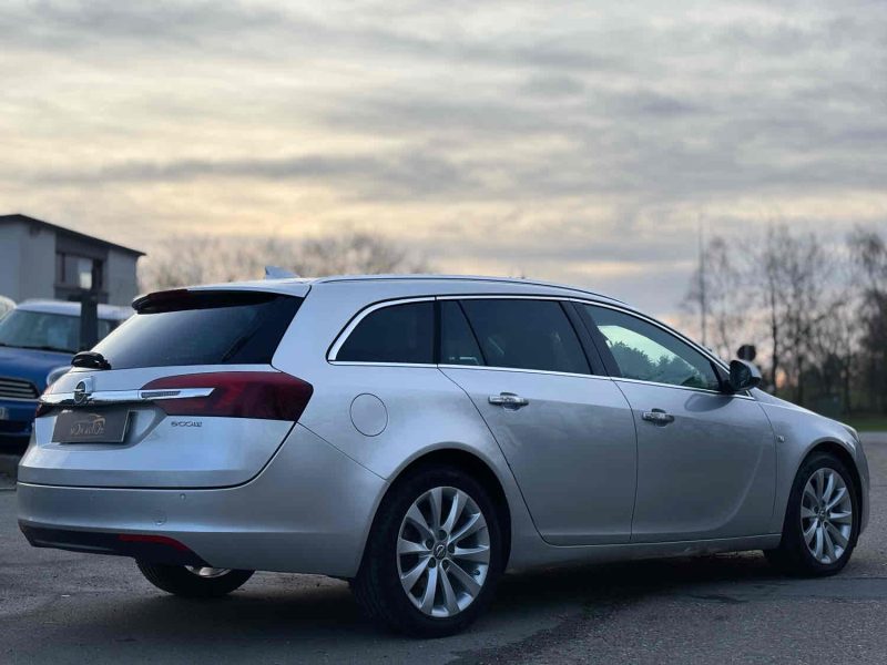 OPEL INSIGNIA 2017