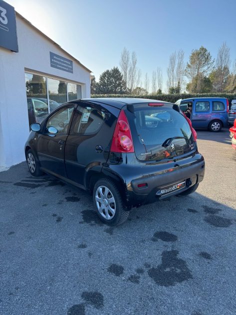 PEUGEOT 107 2010 1.0 68cv / Moteur à Chaine / CT OK 