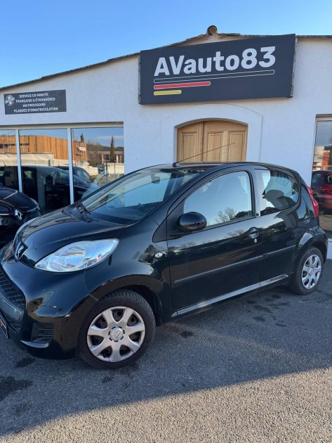 PEUGEOT 107 2010 1.0 68cv / Moteur à Chaine / CT OK 