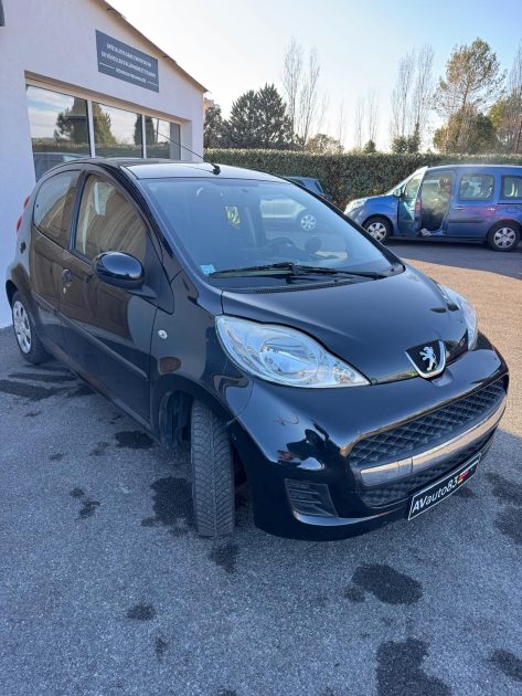 PEUGEOT 107 2010 1.0 68cv / Moteur à Chaine / CT OK 