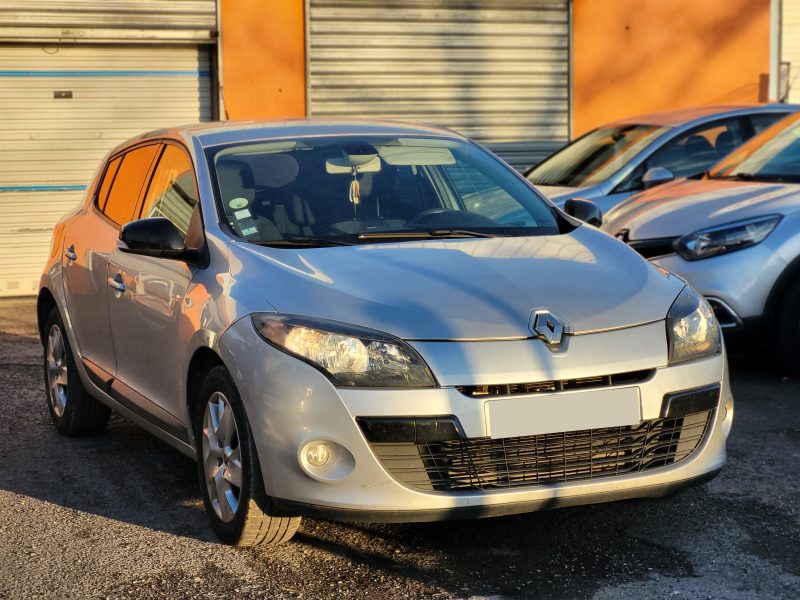 RENAULT MEGANE 3 III  2011