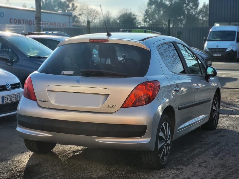 PEUGEOT 207 2007