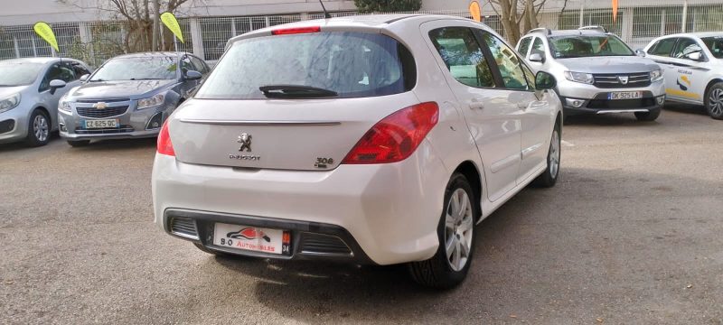 Peugeot 308 phase 2 1.6 Hdi 110ch berline, *Crit'Air 2*, *Idéale jeune conducteur*