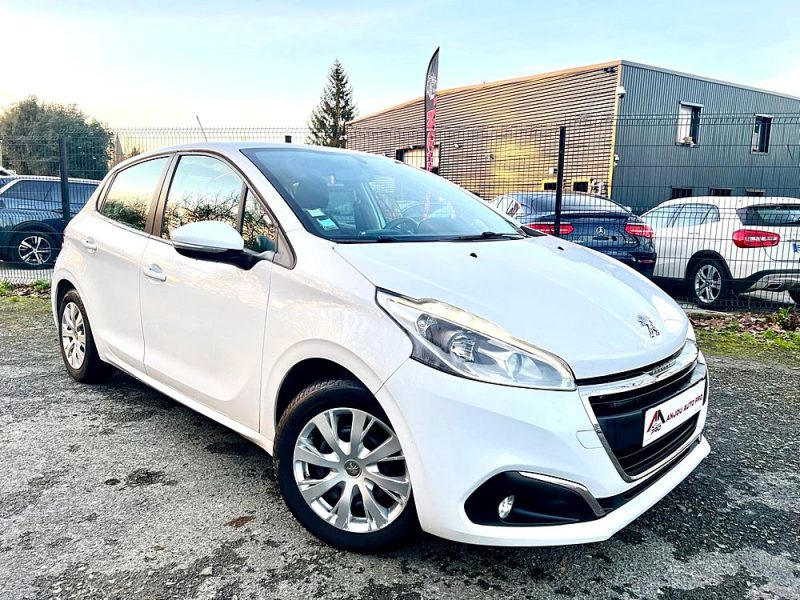 PEUGEOT 208 2019