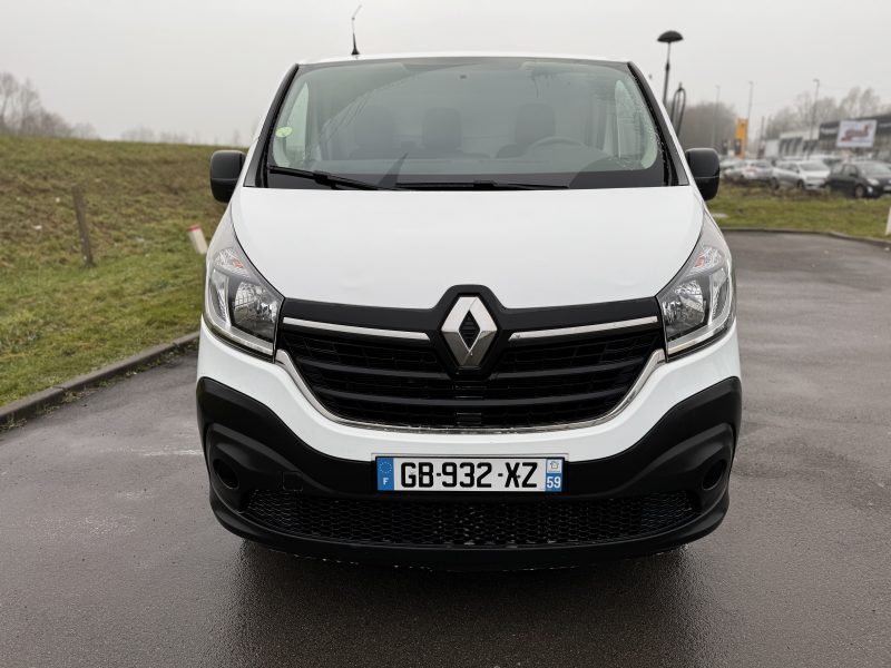 RENAULT TRAFIC 2021