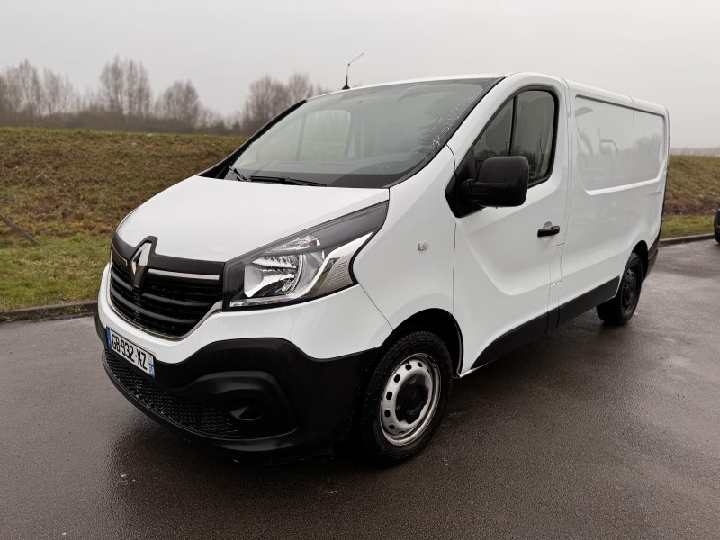 RENAULT TRAFIC 2021