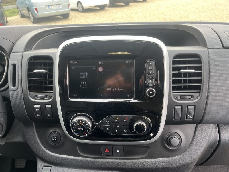 RENAULT TRAFIC 2017