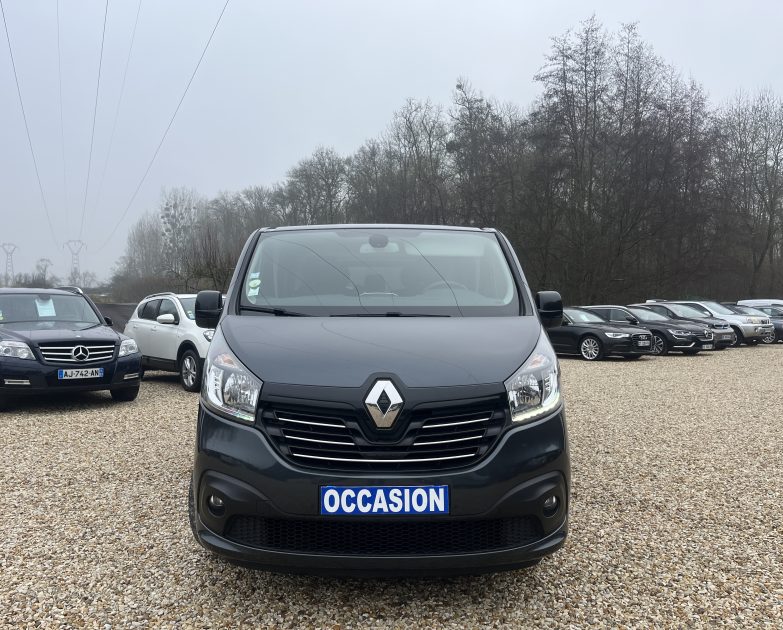 RENAULT TRAFIC 2017