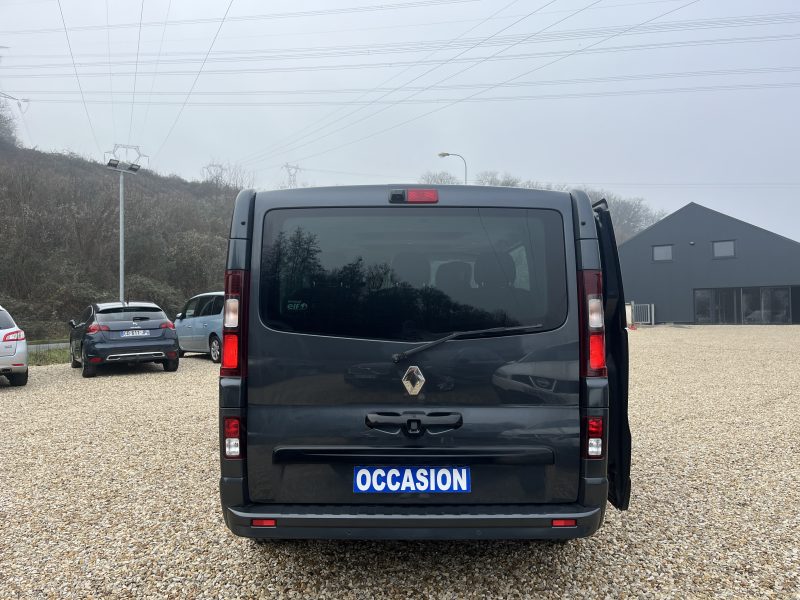 RENAULT TRAFIC 2017