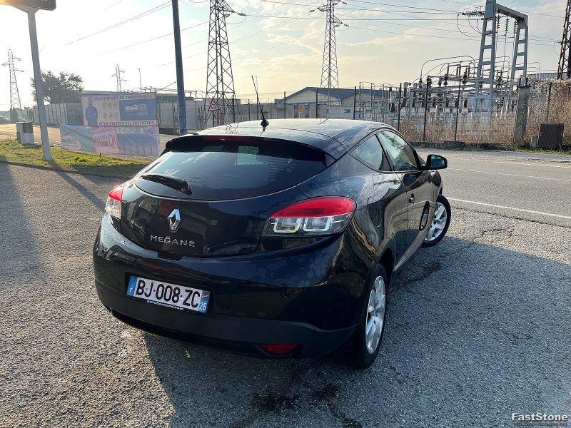 RENAULT MEGANE 2011