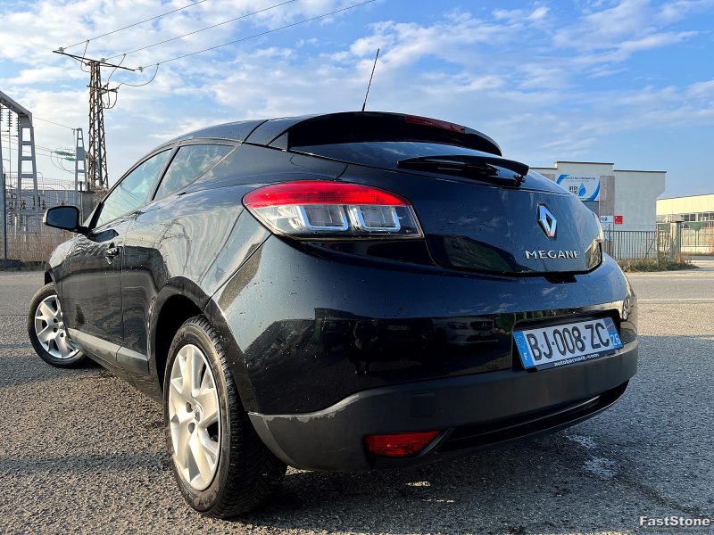 RENAULT MEGANE 2011