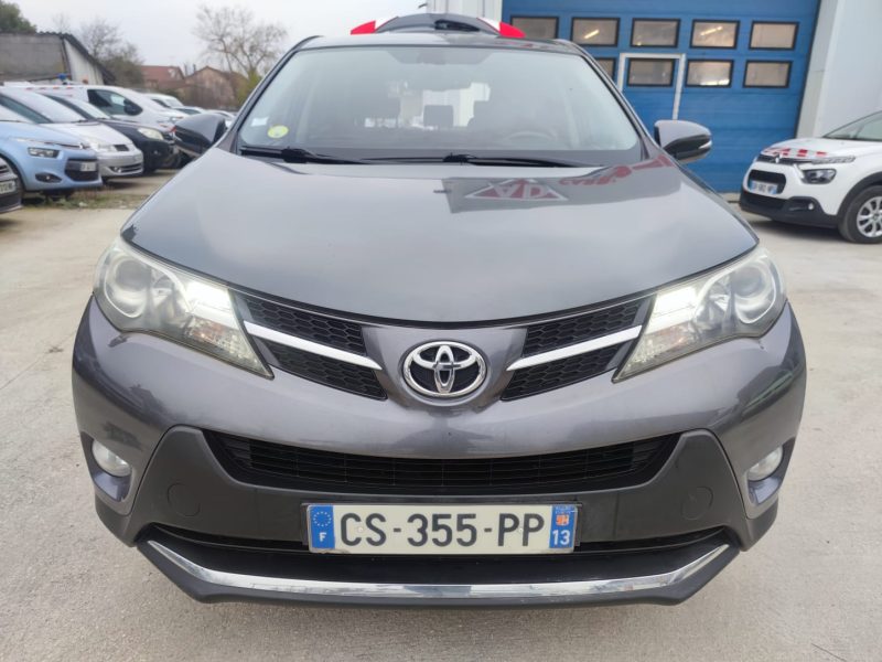 TOYOTA RAV4 Lounge 150 D-4D AWD